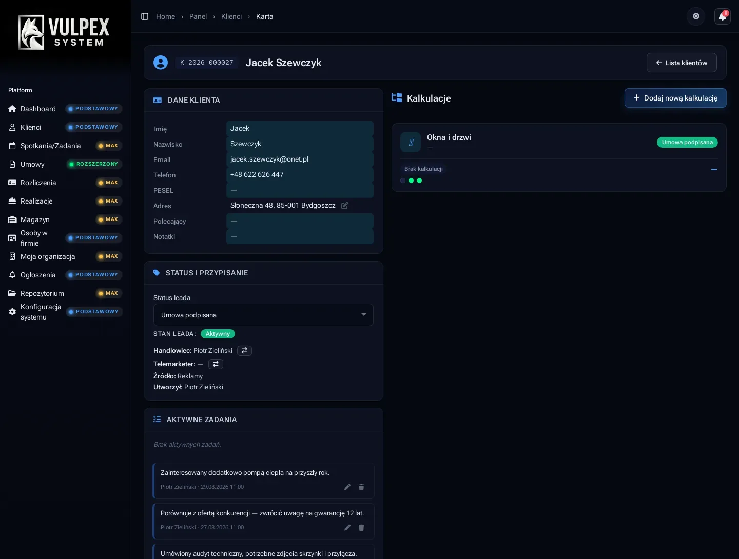 Karta klienta w demo systemu CRM MAX z danymi, statusem i notatkami